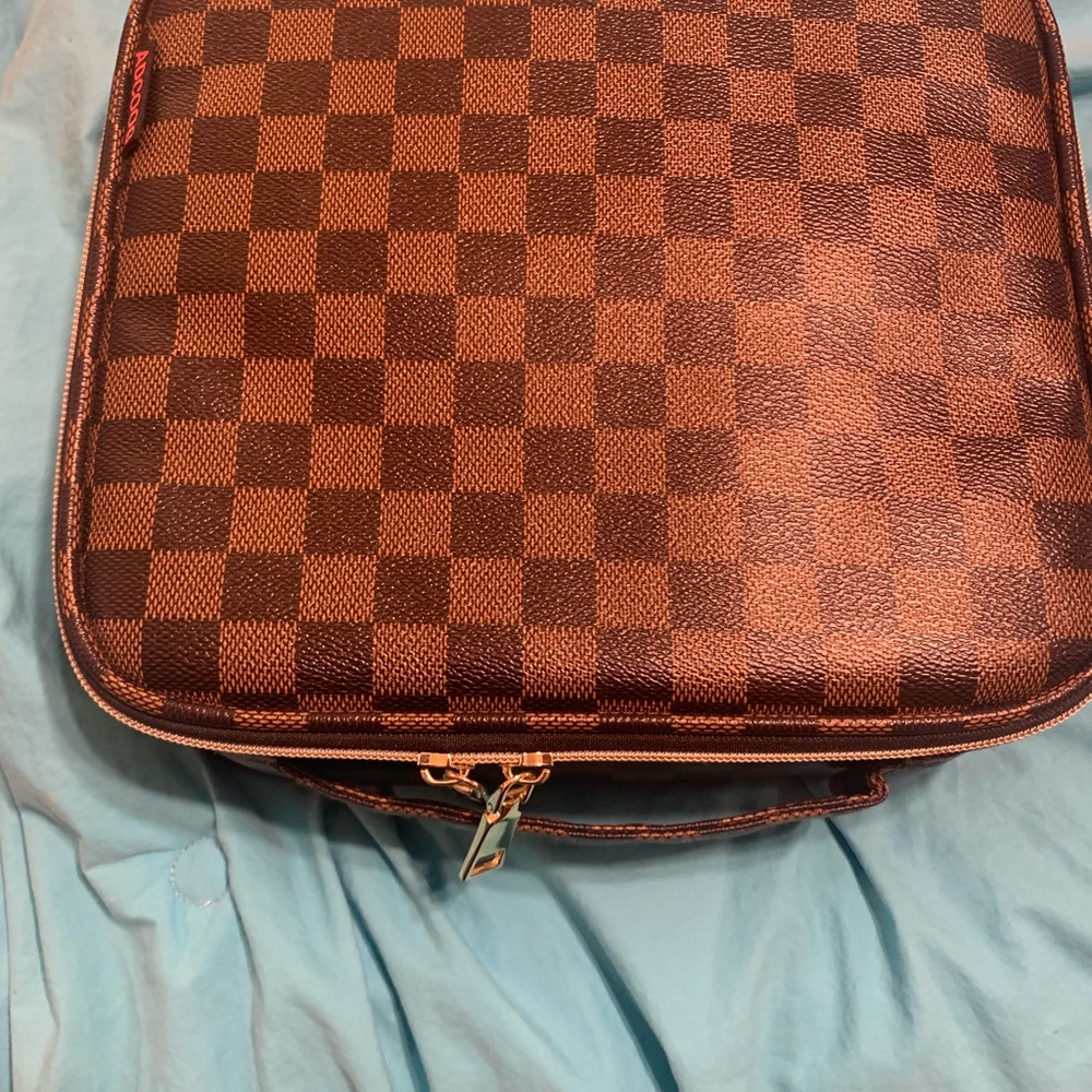 Makeup bag